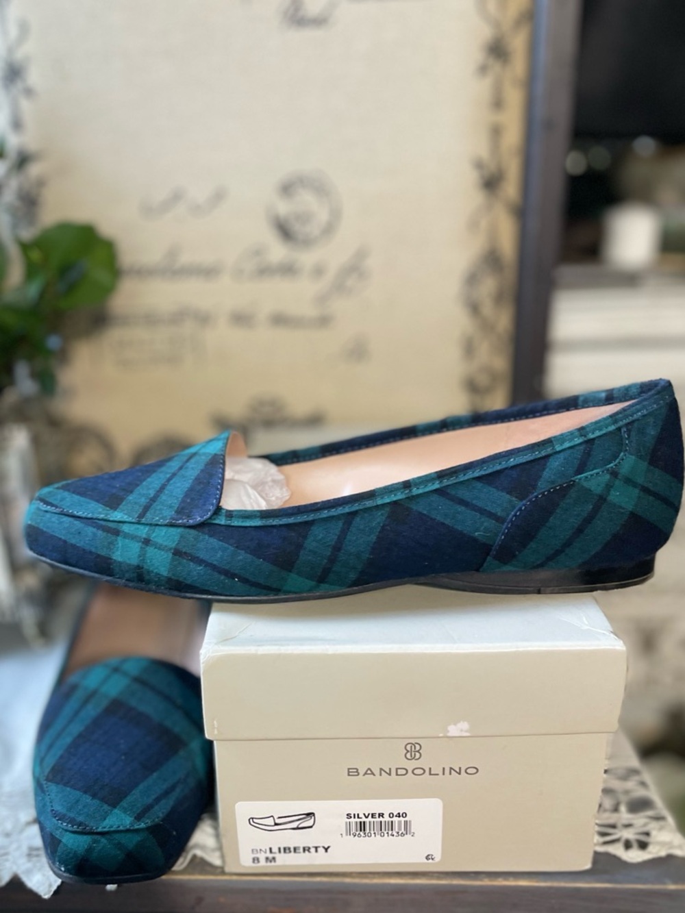 Vintage Bandolino blue & green plaid Libery loafers 8